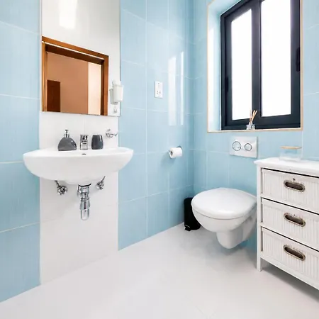 2br Penthouse With Private Terrace & Bbq Near Balluta Bay *