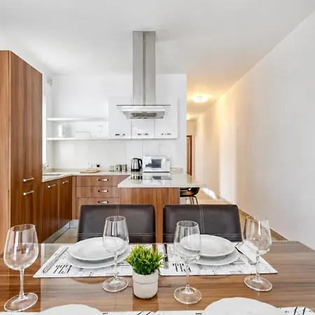 2br Penthouse With Private Terrace & Bbq Near Balluta Bay 公寓