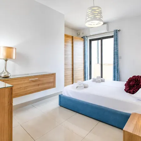 Apartmán 2br Penthouse With Private Terrace & Bbq Near Balluta Bay Sliema