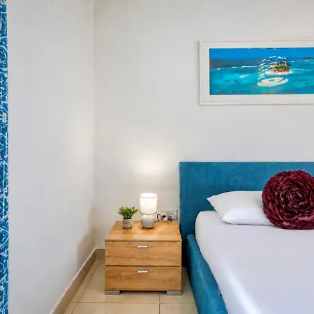 2br Penthouse With Private Terrace & Bbq Near Balluta Bay Apartmán *